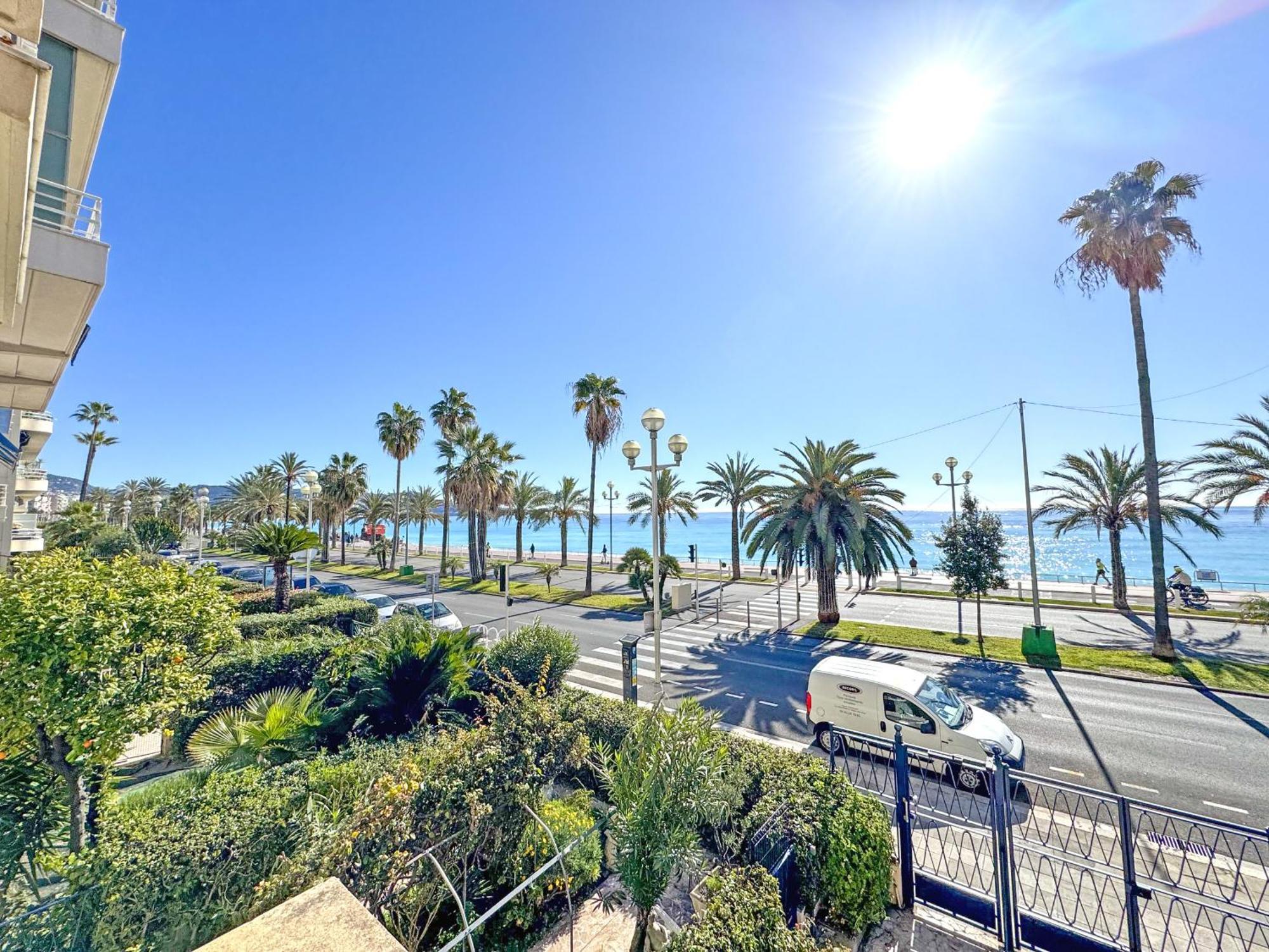 Promenade Holiday - Suffren Beach Ницца Экстерьер фото